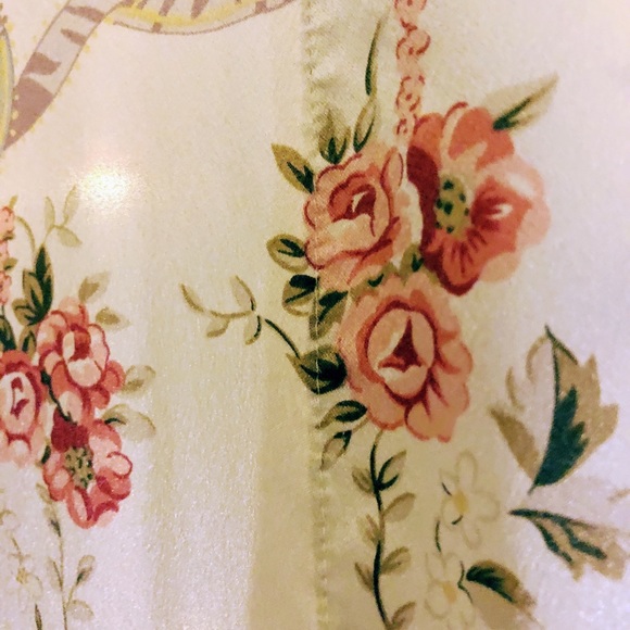 A Valentino Neiman Marcus floral kimono - Picture 2 of 6